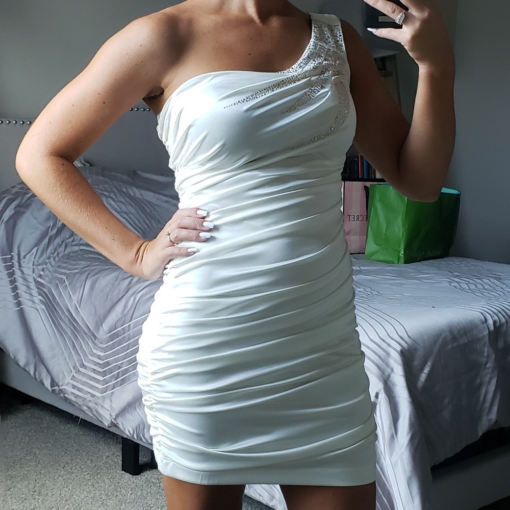 Stunning cream colored party or bridal event dress